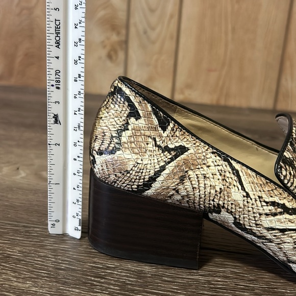 Vince Camuto Reptile heeled loafer 6.5 - Picture 10 of 10
